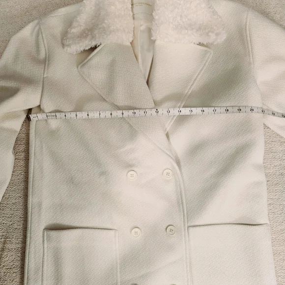 Amanda Uprichard Ivory Carrington Coat Sz Medium - Picture 16 of 17